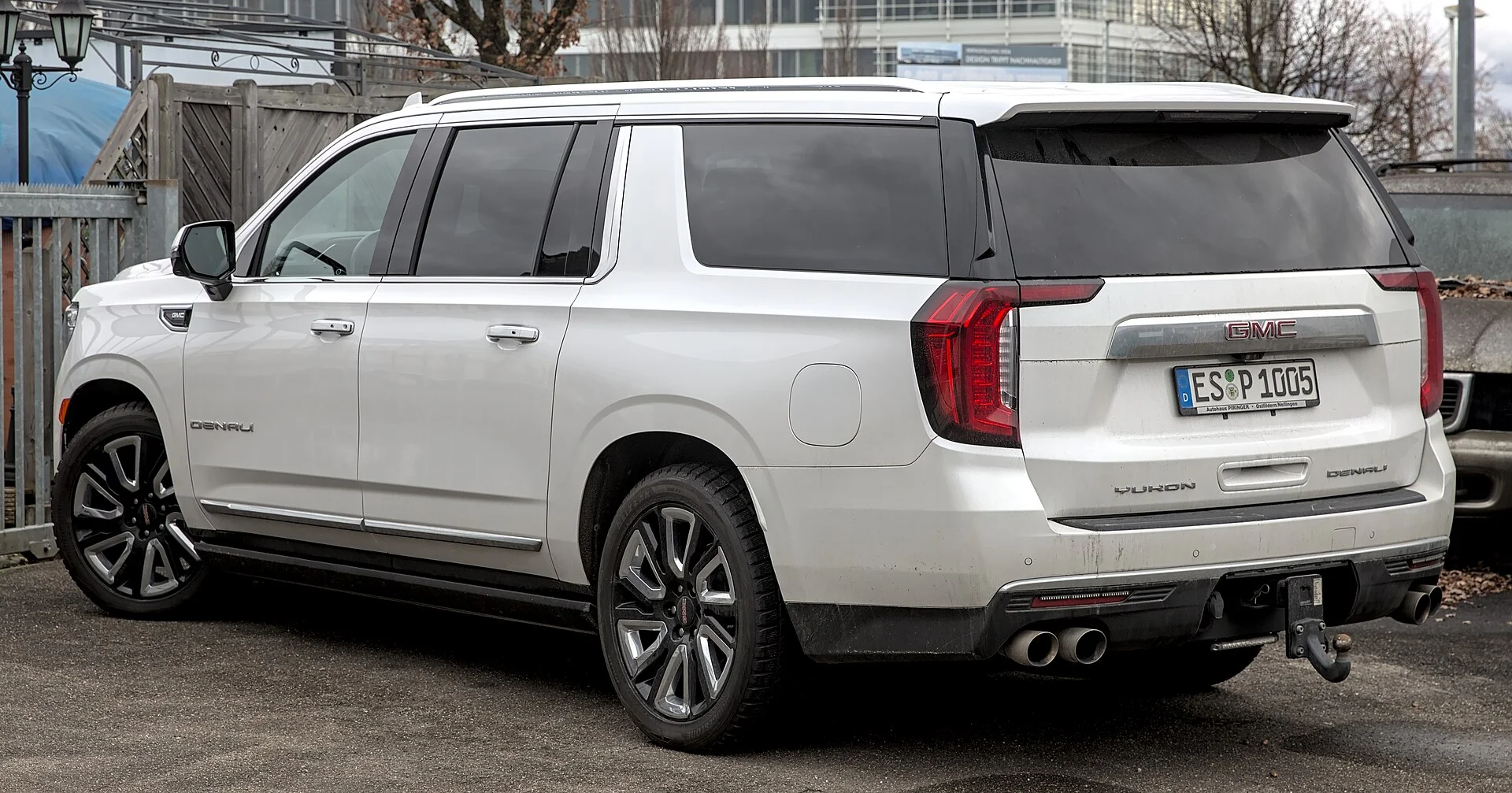 GMC Yukon XL Denali parked outdoors — the long-wheelbase variant with the same interior platform