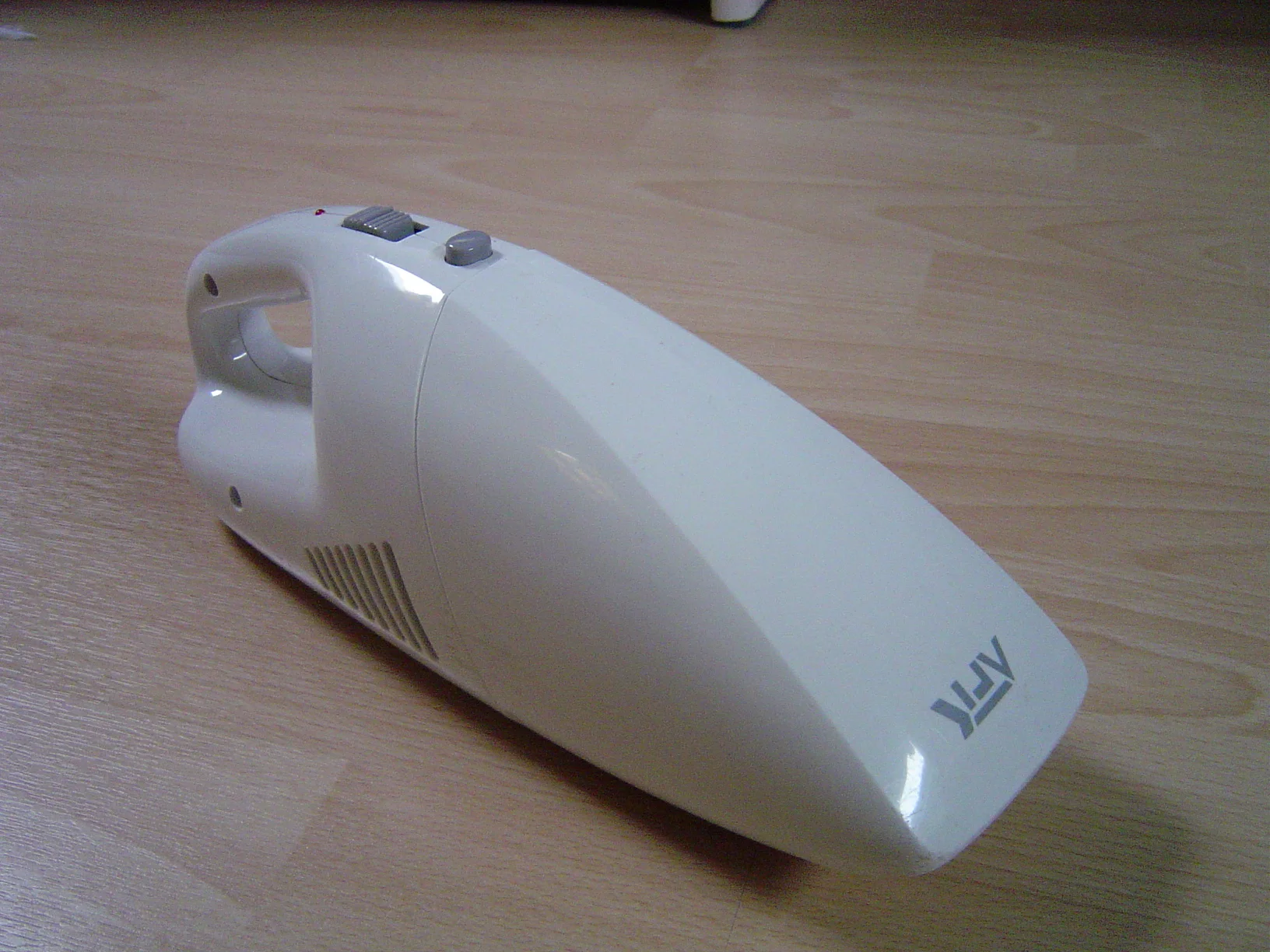 Corded vs. Cordless Portable Car Vacuums: Which is Better for Pet Owners?