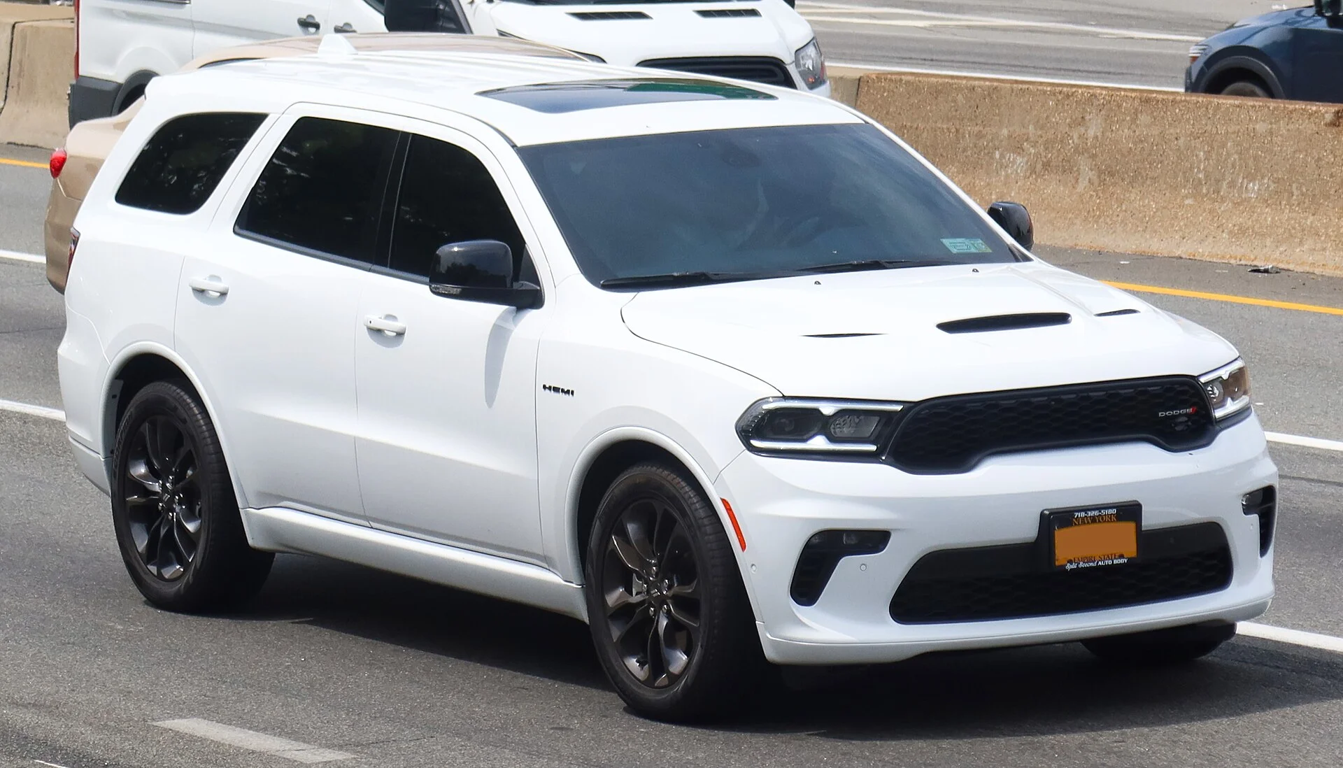 Dodge Durango R/T — a 2022 Durango facelift in white