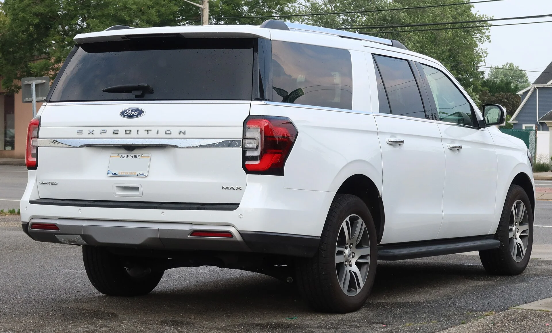 Ford Expedition MAX Limited — a 2023 Expedition MAX, rear three-quarter view