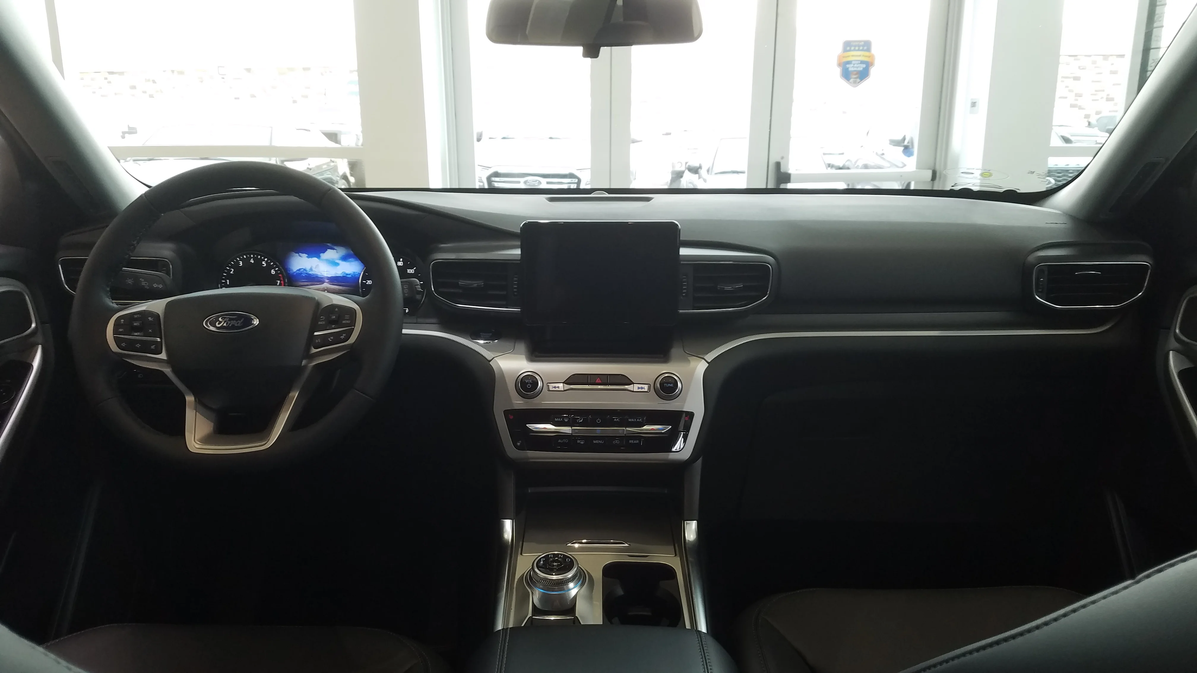 2022 Ford Explorer interior