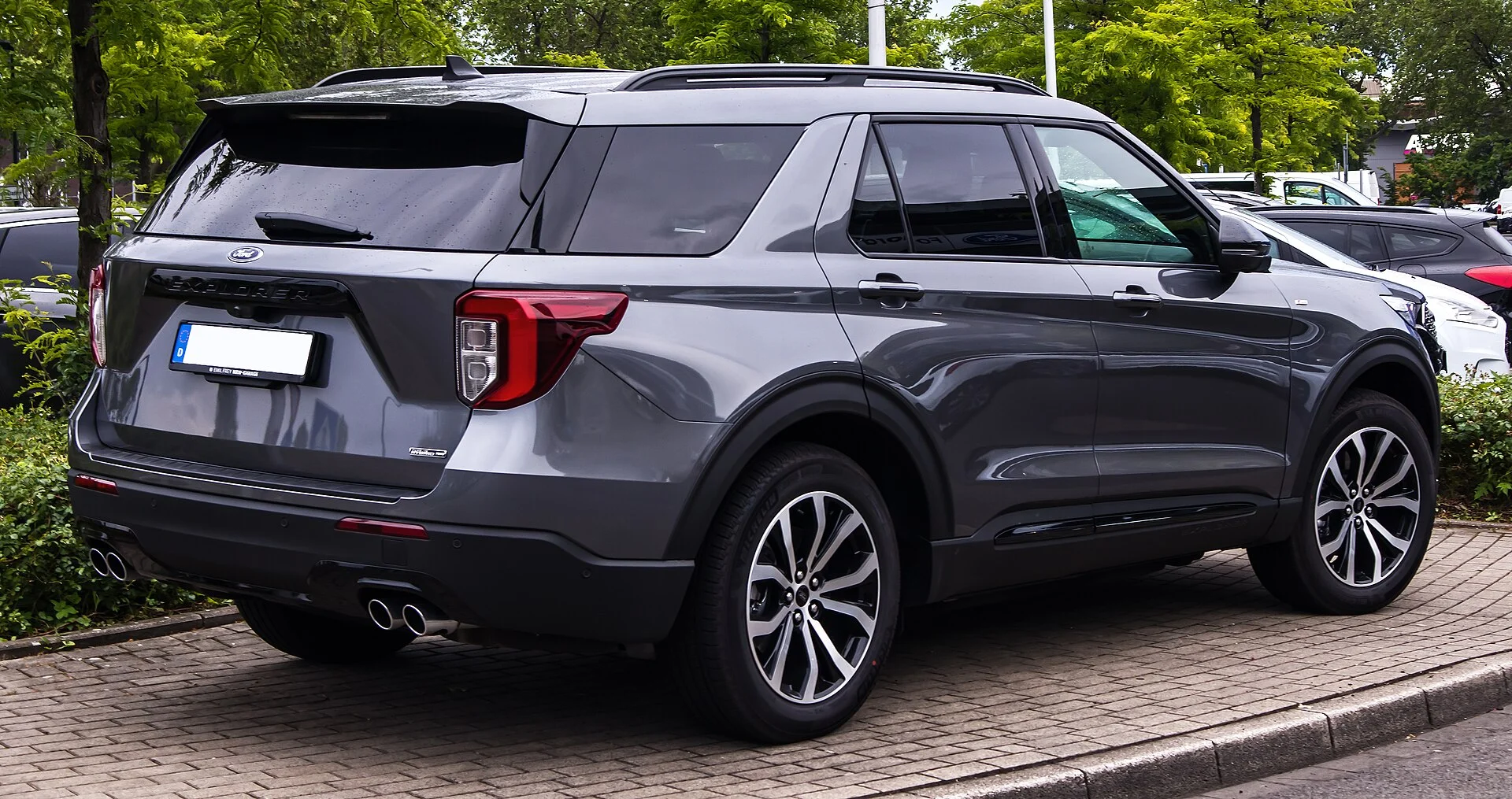 Ford Explorer Plug-in-Hybrid — a sixth-generation Explorer, rear three-quarter view