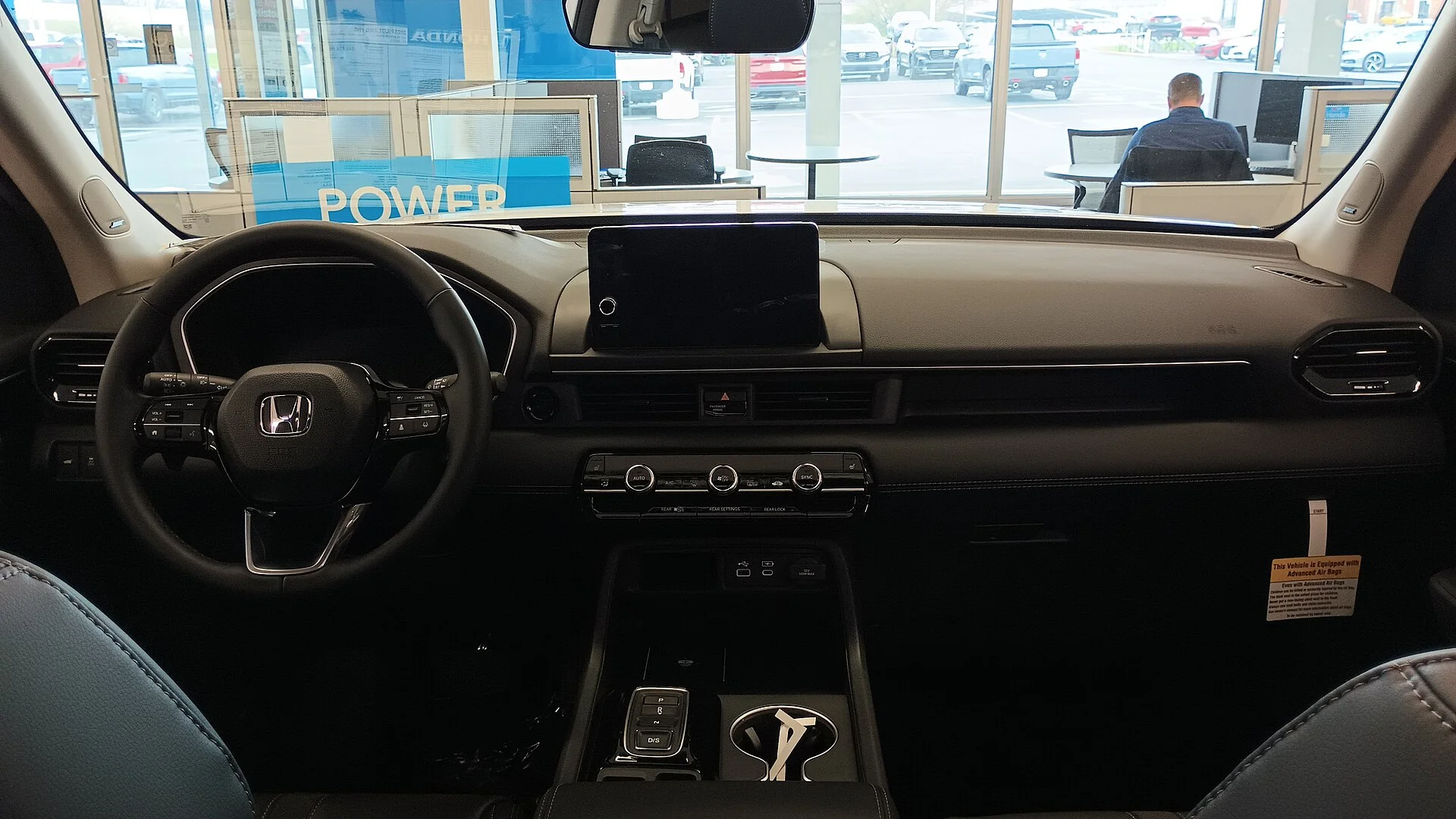 2023 Honda Pilot interior