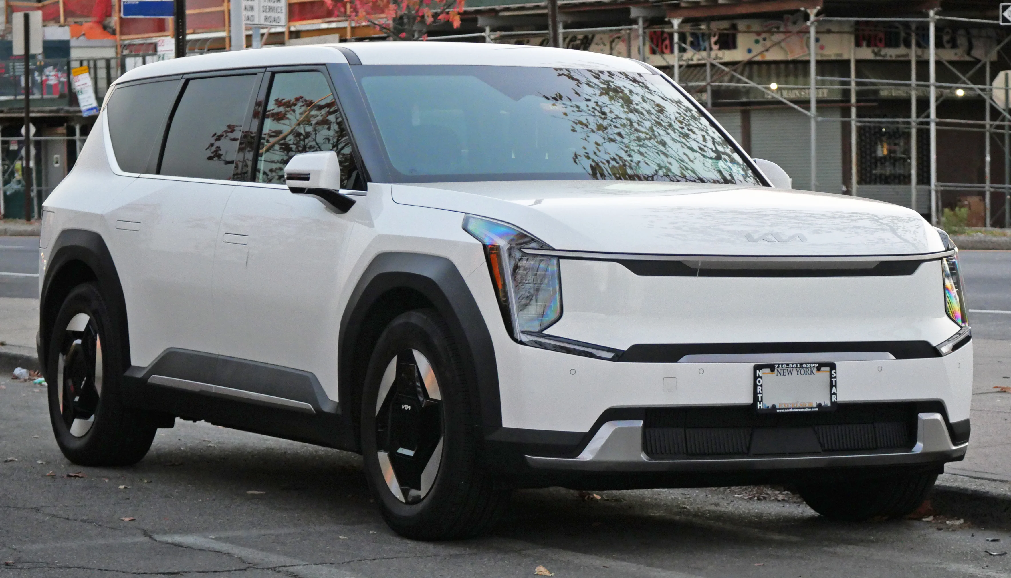 Kia EV9 Cargo Dimensions for Sleeping: Space and Camp Power