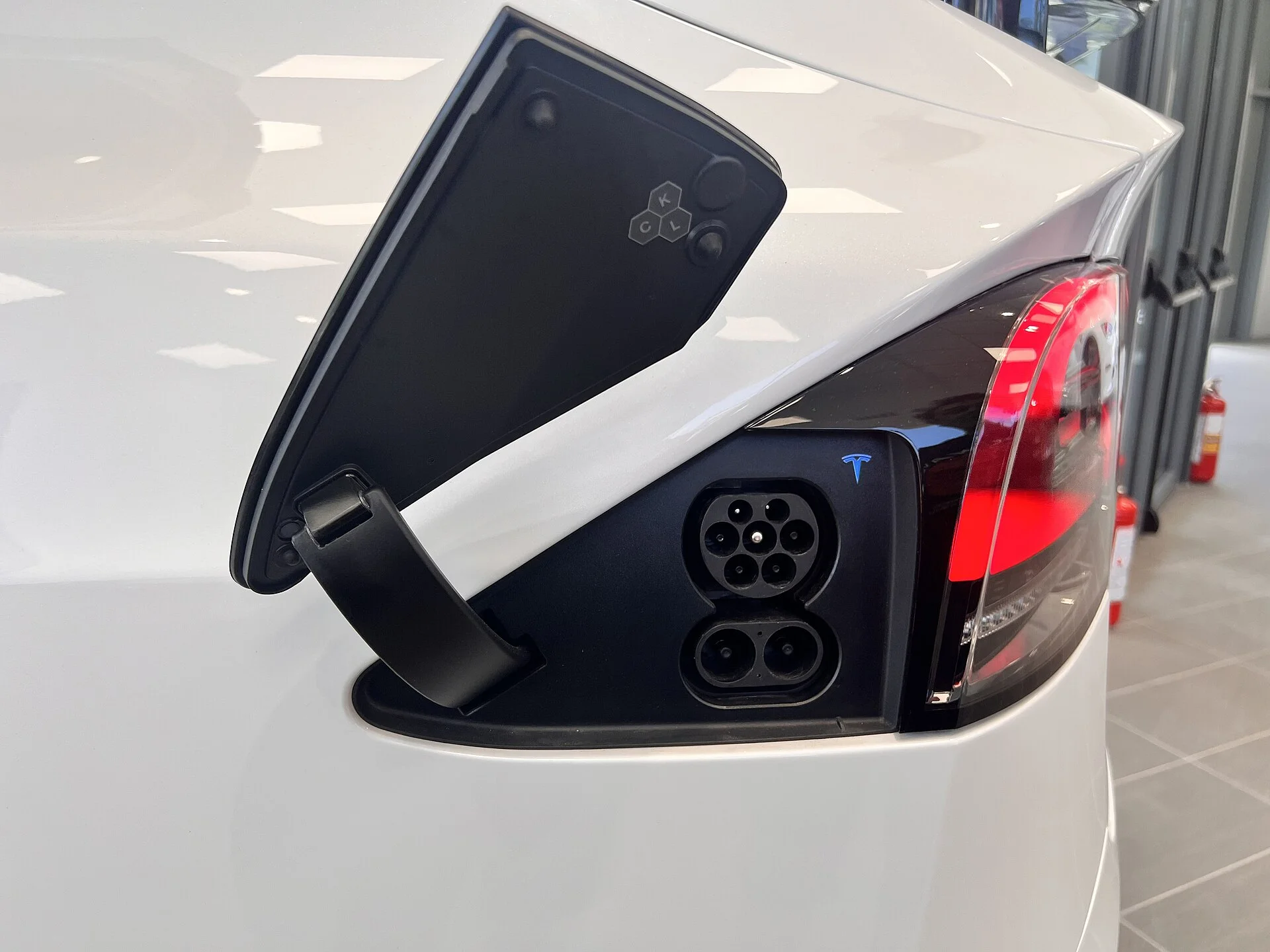 Tesla Model X Camping Guide: Falcon Doors & Spacious Camp Mode