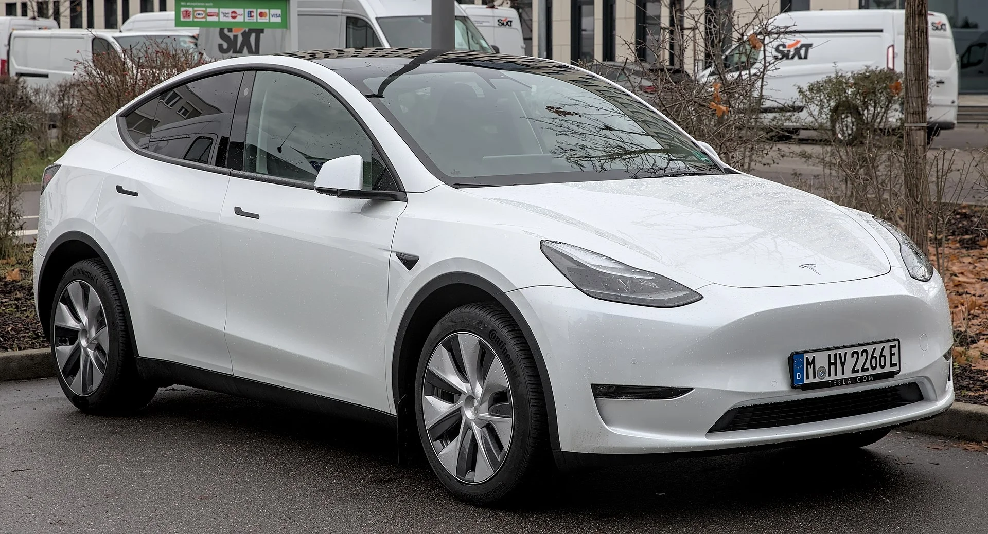Tesla Model Y Camping: Camp Mode, 76" Sleeping Fit & Setup