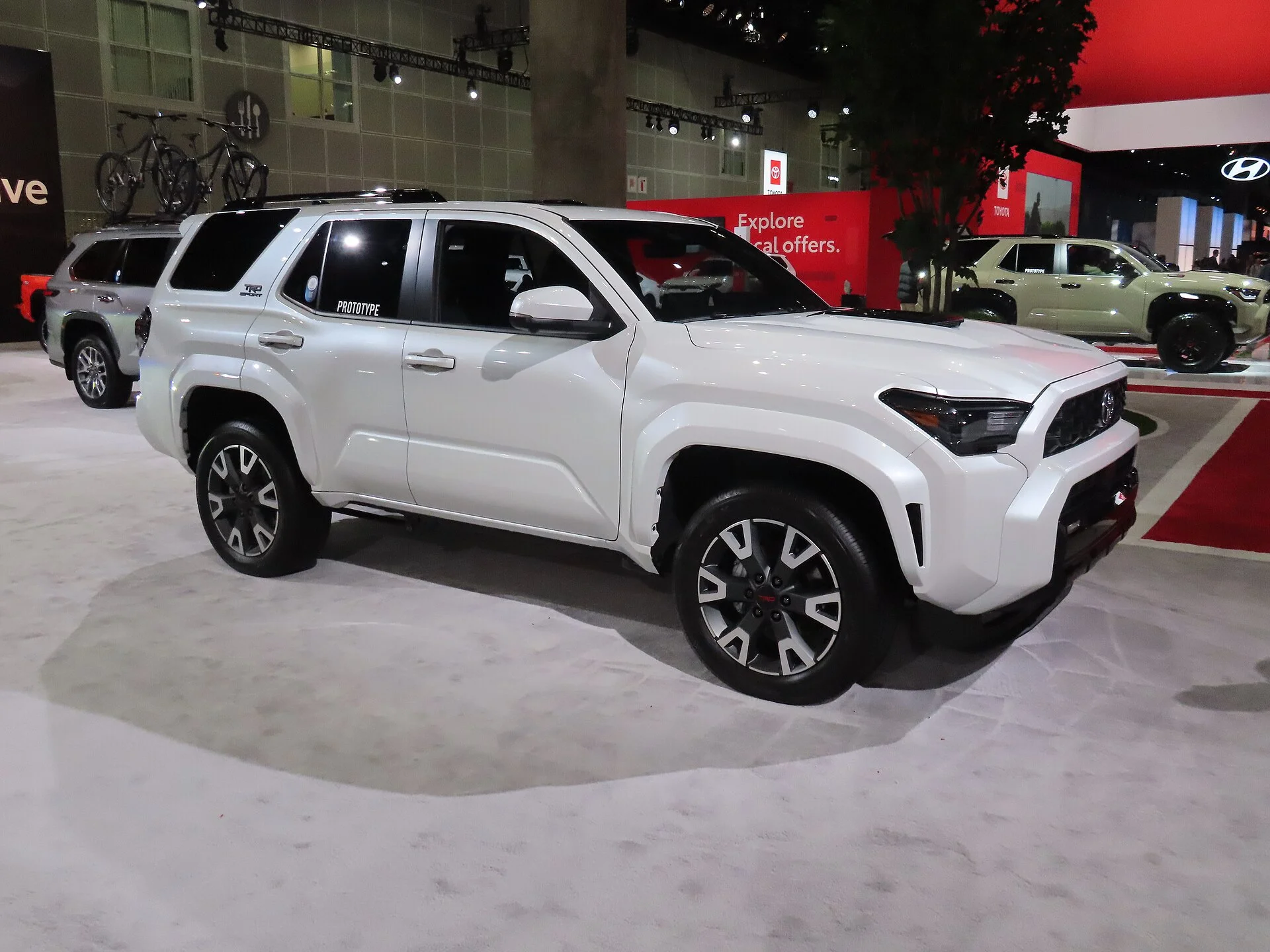 25 Toyota 4Runner TRD Sport LA