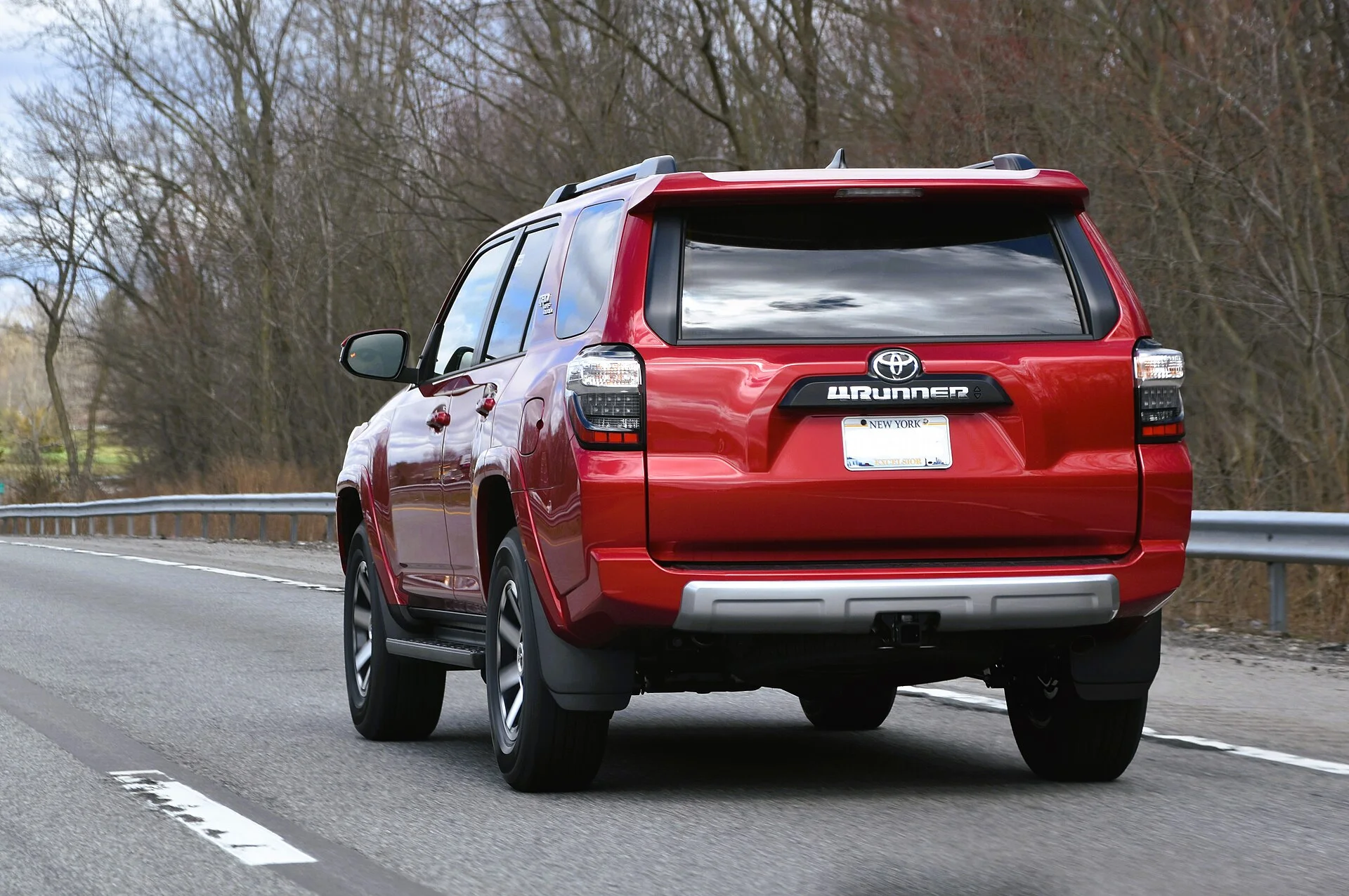 Toyota 4Runner TRD Off-Road (2024) (53646352685)