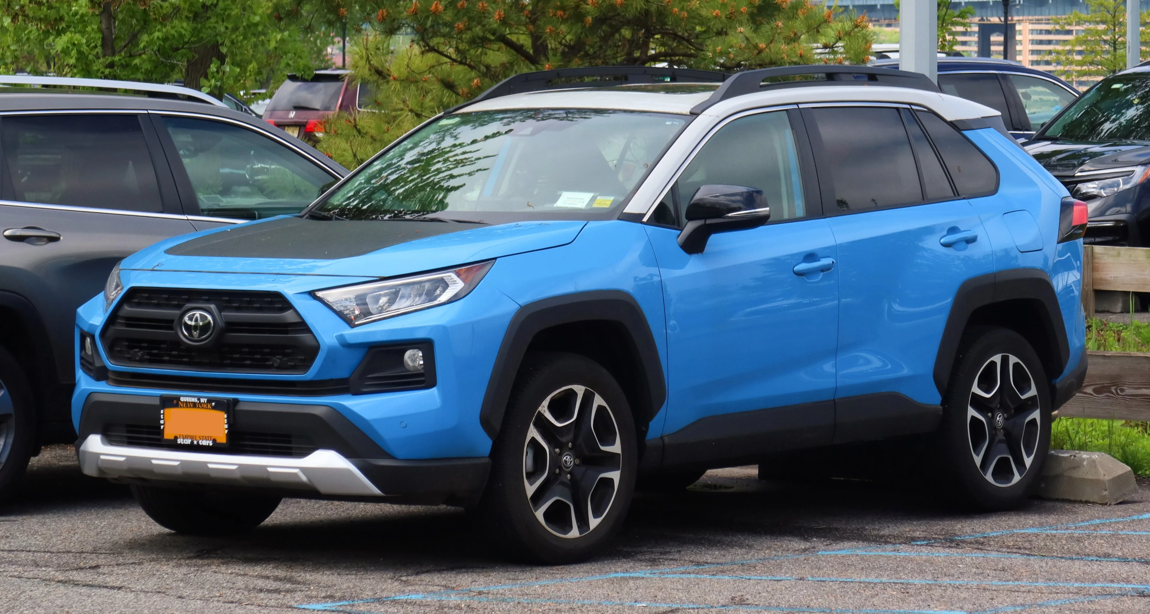 Toyota RAV4 Roof Rack Weight Capacity (Tent-Safe Numbers)