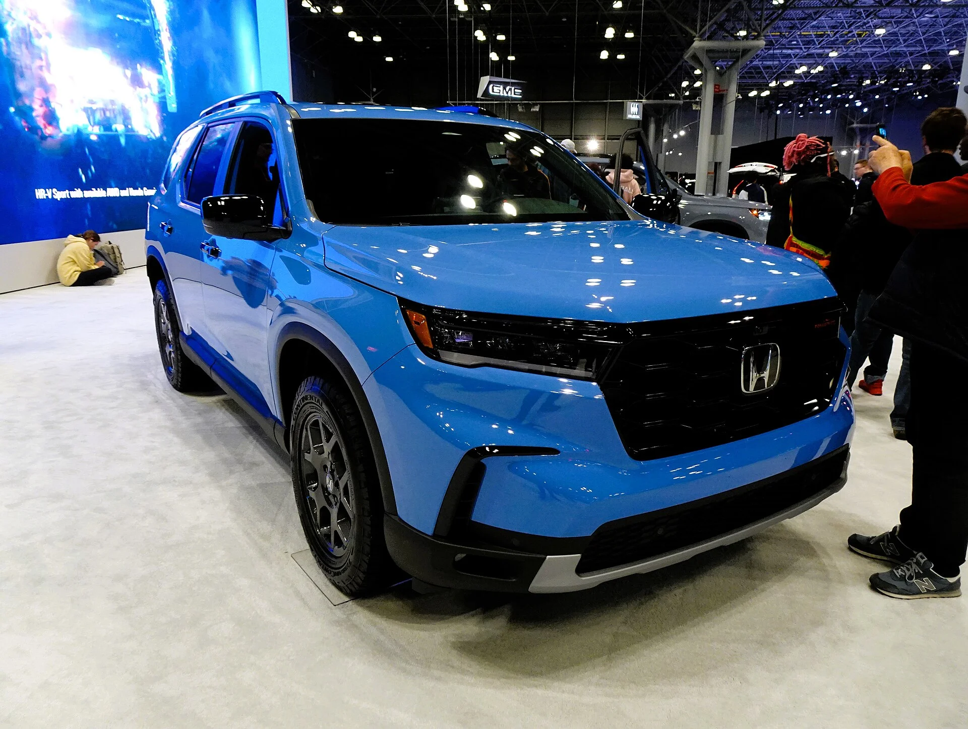 What Size Mattress Fits in a Honda Pilot for Car Camping