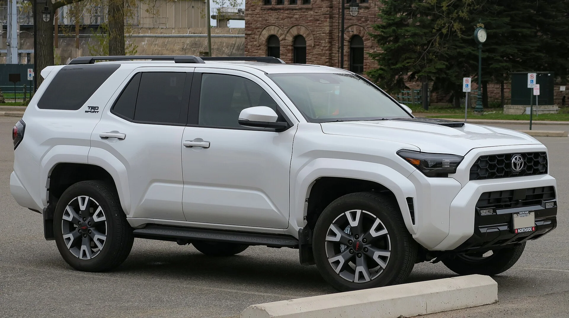What Size Mattress Fits in a Toyota 4Runner for Car Camping