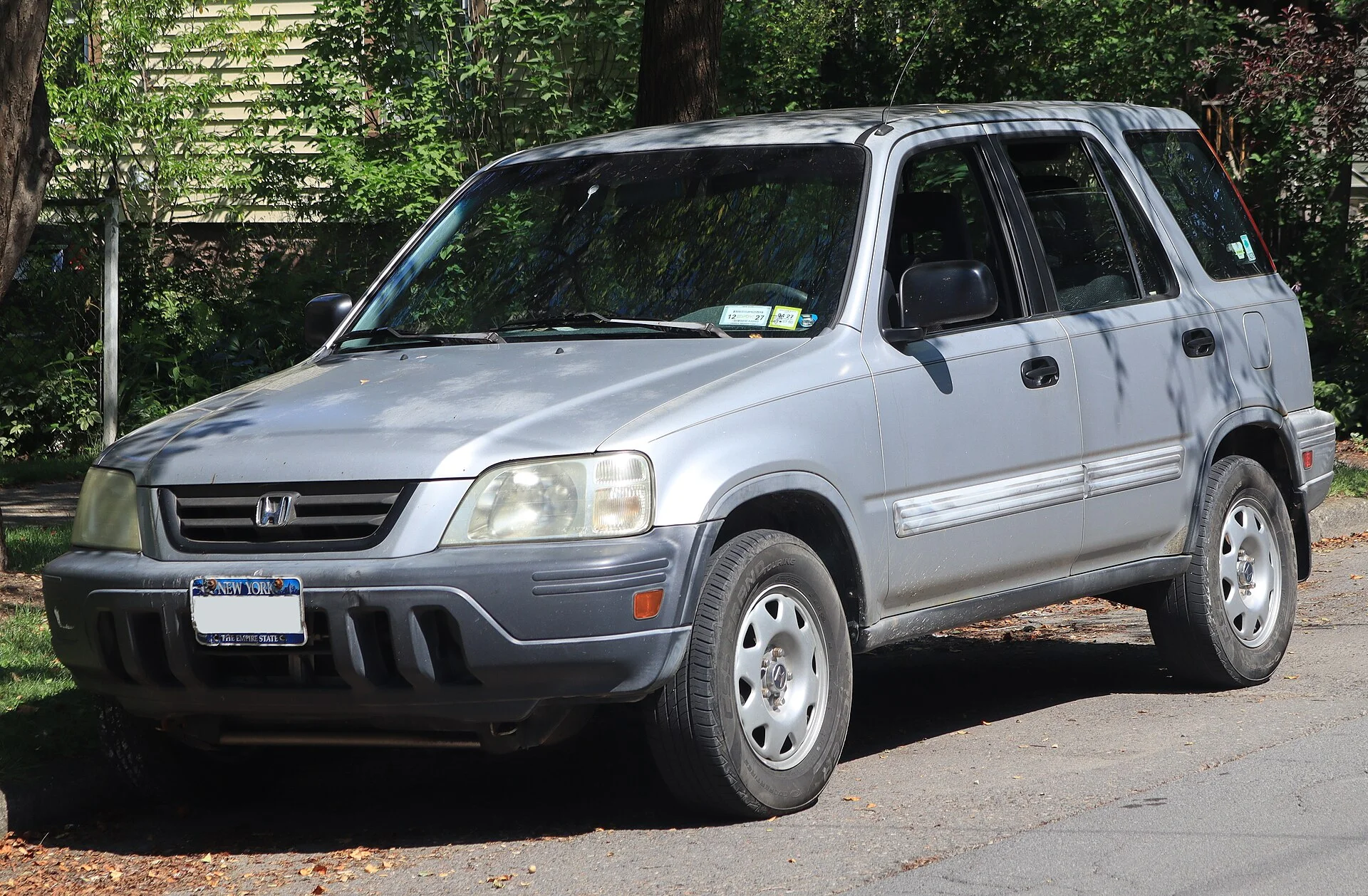 Silver first-generation Honda CR-V, front three-quarter view