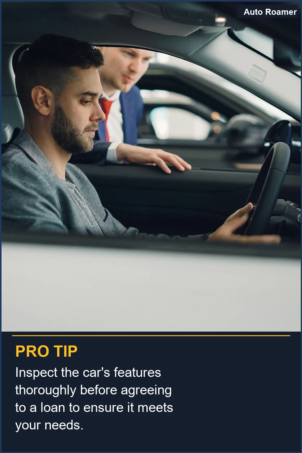 Inspecciona a fondo las características del coche antes de aceptar un préstamo para asegurarte de que satisface tus necesidades.