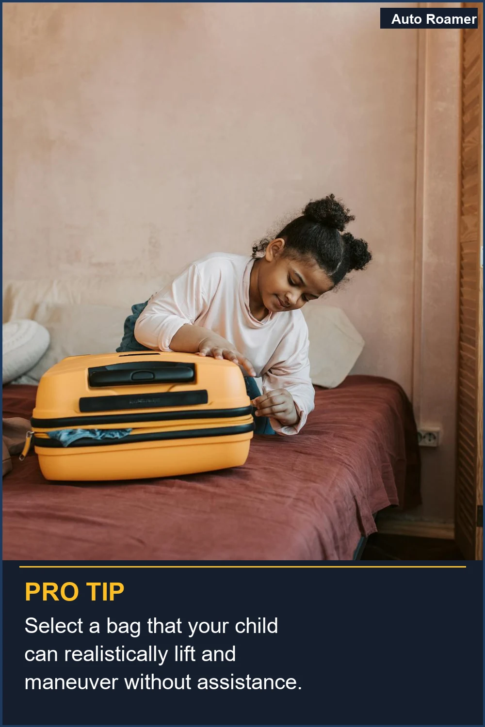 Seleccione una bolsa que su hijo pueda levantar y maniobrar de manera realista sin ayuda.