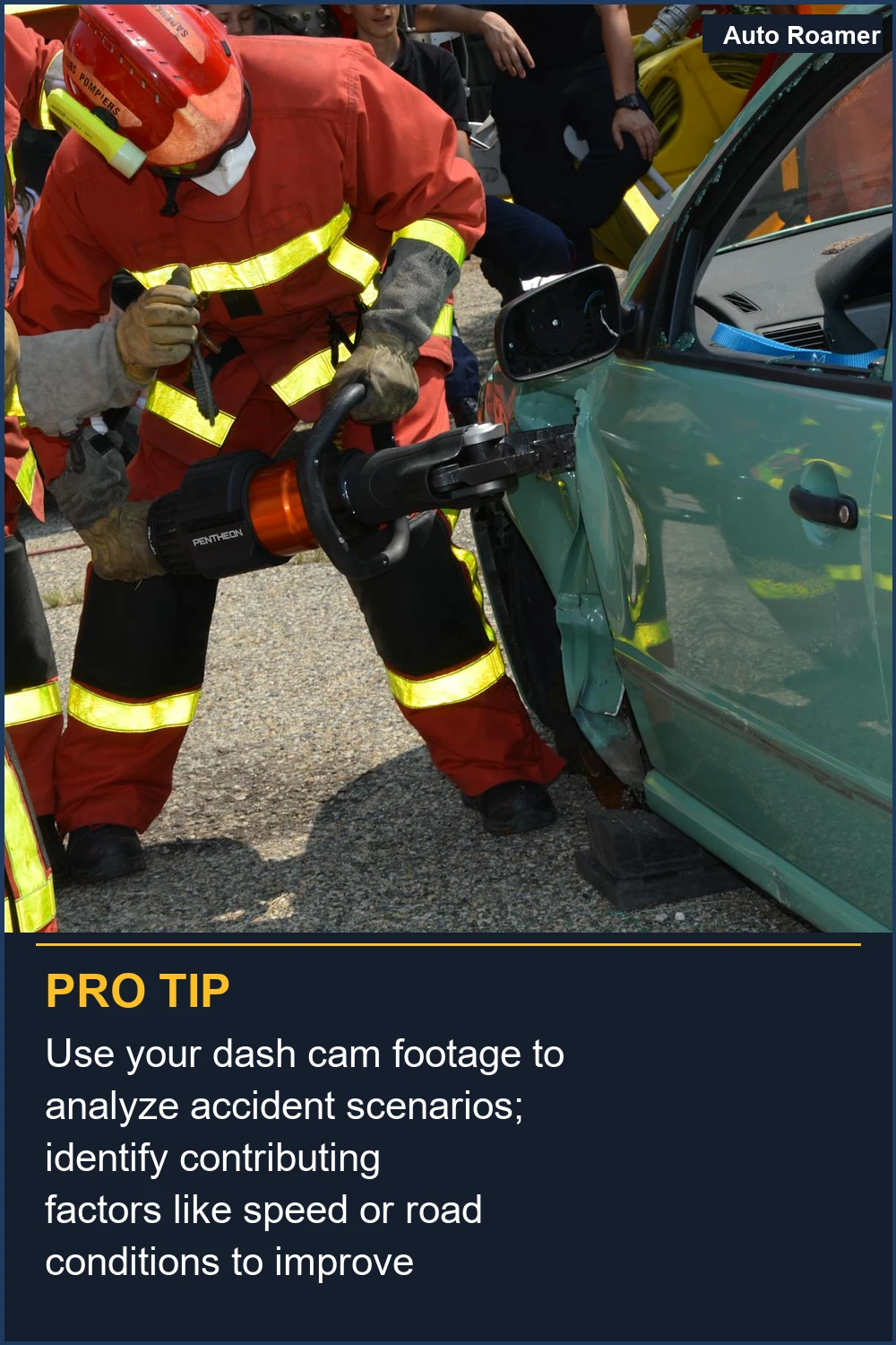 Utiliza las grabaciones de tu dash cam para analizar escenarios de accidentes; identifica factores contribuyentes como la velocidad o las condiciones de la carretera para mejorar la seguridad.