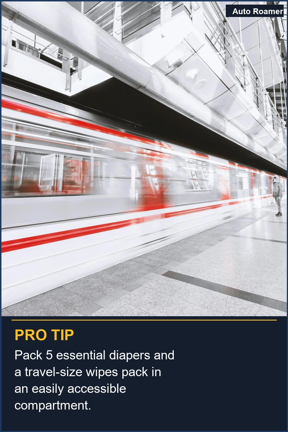 Empaca 5 pañales esenciales y un paquete de toallitas de tamaño de viaje en un compartimento de fácil acceso.