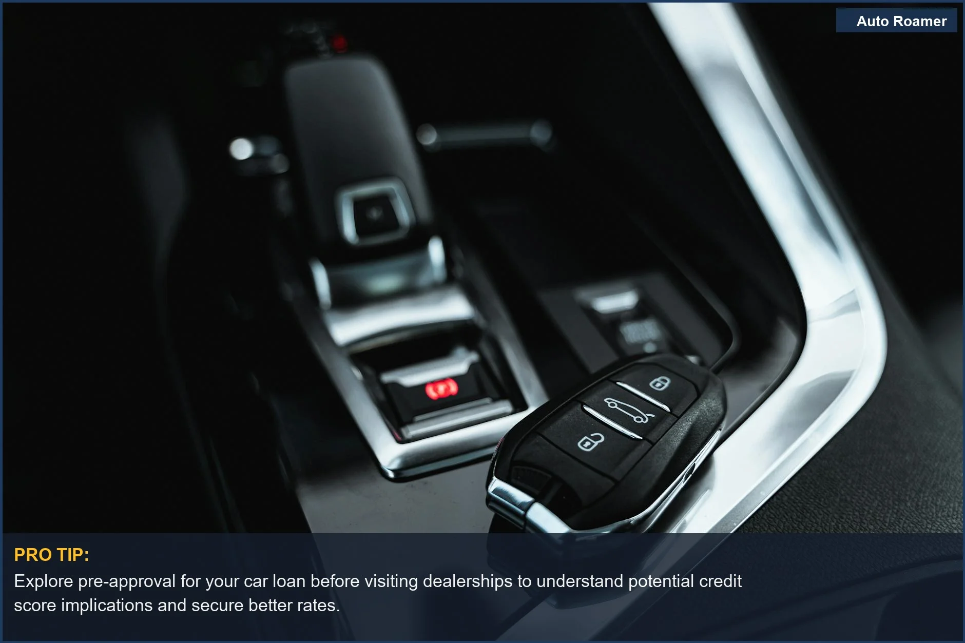 Interior de coche moderno con llave y palanca de cambios elegantes, que ilustra el lujo de poseer un coche financiado a través de un préstamo.