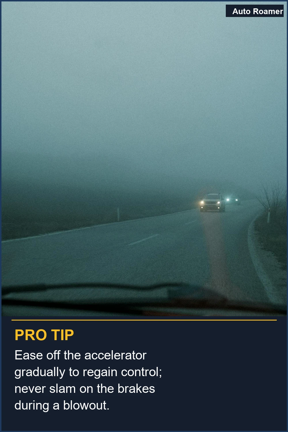 Suelta el acelerador gradualmente para recuperar el control; nunca frenes de golpe durante un reventón.