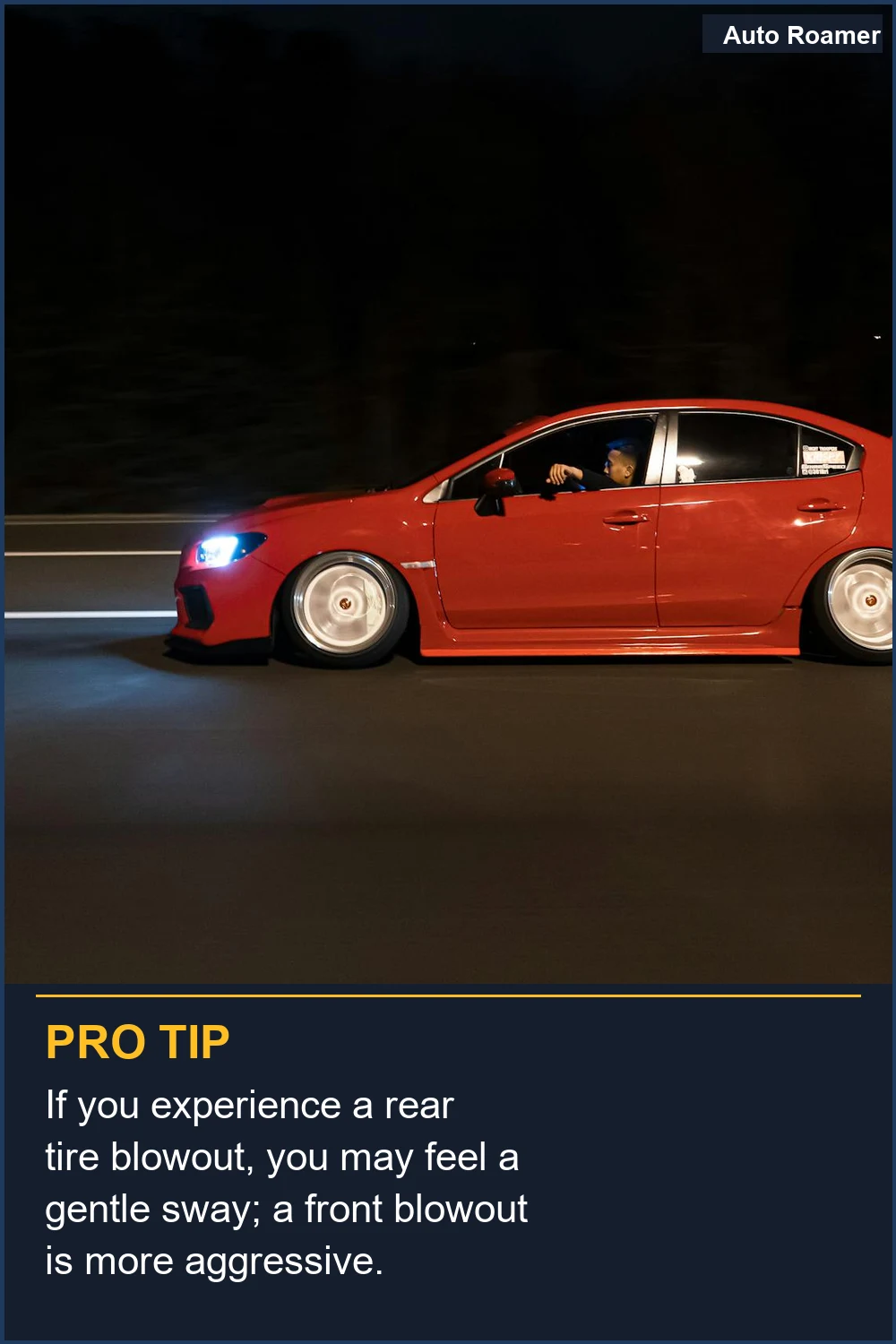 Si experimentas un reventón de llanta trasera, puedes sentir un ligero balanceo; un reventón delantero es más agresivo.