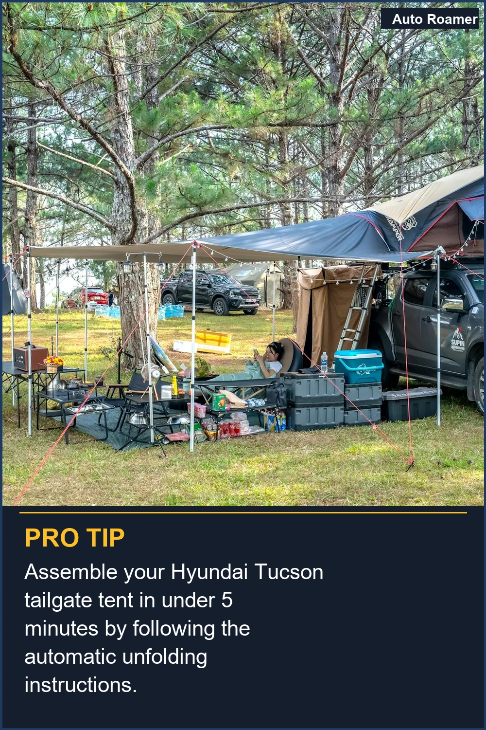 Assemble your Hyundai Tucson tailgate tent in under 5 minutes by following the automatic unfolding instructions.