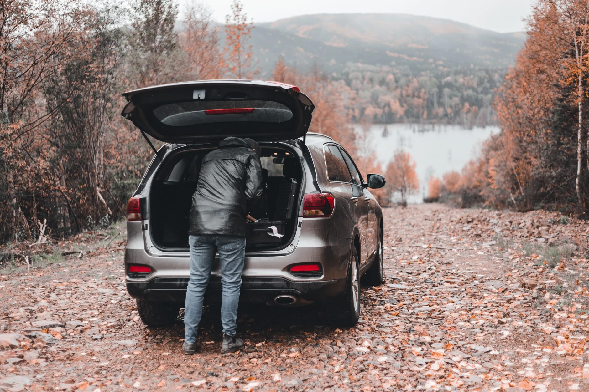 Kia Telluride Cargo Space Seats Folded: 87 Cu Ft