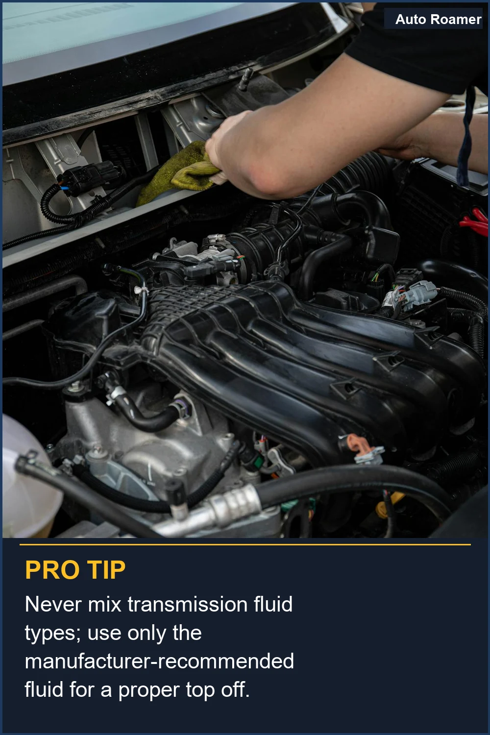 Nunca mezcle tipos de líquido de transmisión; use solo el líquido recomendado por el fabricante para un rellenado adecuado.