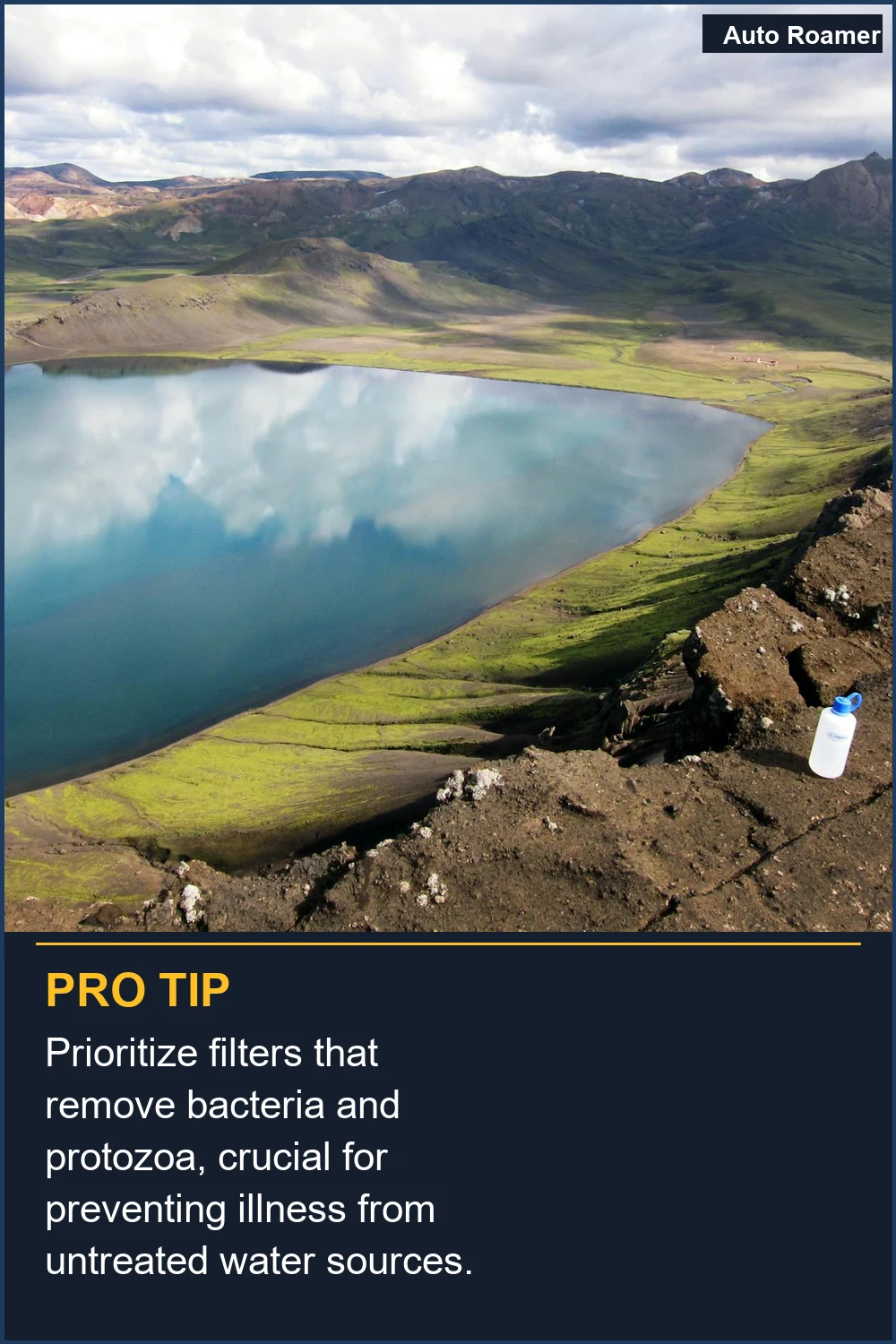 Prioriza los filtros que eliminan bacterias y protozoos, cruciales para prevenir enfermedades por fuentes de agua no tratadas.