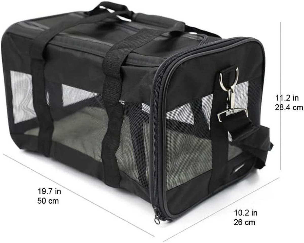 Amazon Basics Soft-Sided Pet Carrier